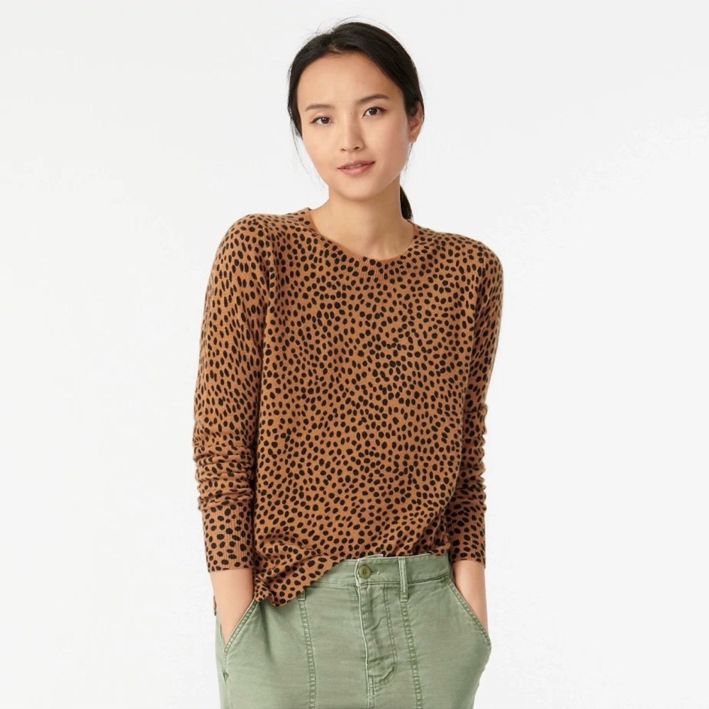 NWOT J.Crew Cashmere crewneck sweater in leopard dot